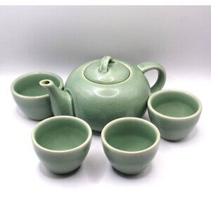 Celedon Green Porcelain Vtg Tea Set Crackle Finish Teapot & Four Cups
